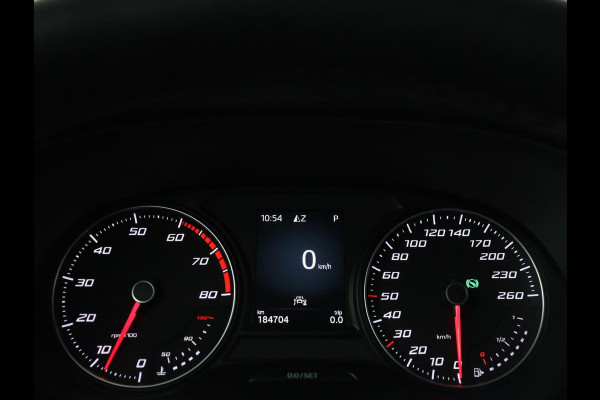 Seat Ateca 1.5 TSI Style | Automaat | Trekhaak | Camera | Carplay | Navigatie | Cruise control | Climate control | Getint glas