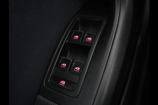 Seat Ateca 1.5 TSI Style | Automaat | Trekhaak | Camera | Carplay | Navigatie | Cruise control | Climate control | Getint glas