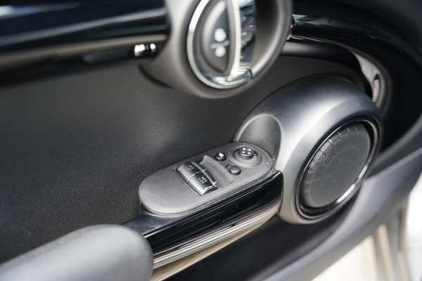 MINI Mini 1.5 Cooper Dalston Edition JCW / Harman Kardon / Navigatie