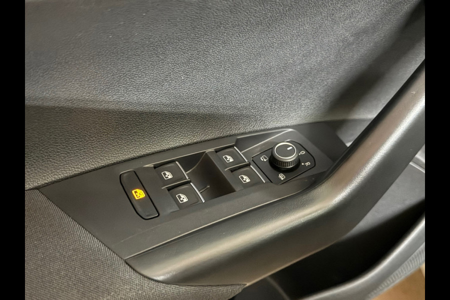 Volkswagen Taigo 1.5 TSI Style 150PK | Pano | Virtual | IQ-Drive | BEATS | ArtVelours | Licht+Zicht | Park+Comfort Pakket | IQ-LED