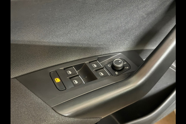 Volkswagen Taigo 1.5 TSI Style 150PK | Pano | Virtual | IQ-Drive | BEATS | ArtVelours | Licht+Zicht | Park+Comfort Pakket | IQ-LED