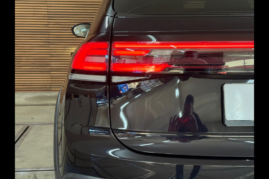 Volkswagen Taigo 1.5 TSI Style 150PK | Pano | Virtual | IQ-Drive | BEATS | ArtVelours | Licht+Zicht | Park+Comfort Pakket | IQ-LED