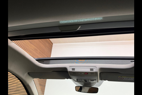 Volkswagen Taigo 1.5 TSI Style 150PK | Pano | Virtual | IQ-Drive | BEATS | ArtVelours | Licht+Zicht | Park+Comfort Pakket | IQ-LED
