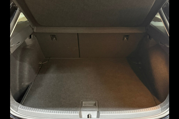 Volkswagen Taigo 1.5 TSI Style 150PK | Pano | Virtual | IQ-Drive | BEATS | ArtVelours | Licht+Zicht | Park+Comfort Pakket | IQ-LED