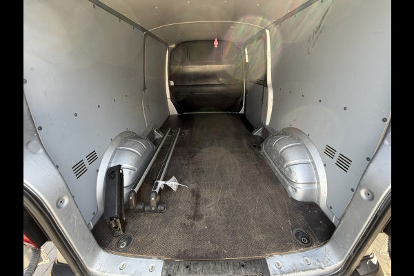 Volkswagen Transporter 2.0 TDI L2H1 150PK Euro6 CarPlay/cruise control/Trekhaak/dab