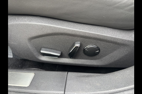 Ford Mondeo Wagon 2.0 IVCT HEV Vignale 187 pk | Panoramadak |  Adaptieve cruise  control |  Trekhaak | Winter Pack | Adaptive cruise control |  Achteruitrijcamera | Bestuurdersstoel Met Geheugen