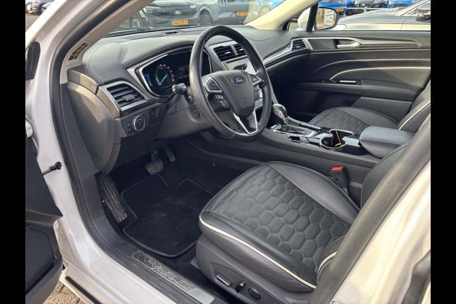 Ford Mondeo Wagon 2.0 IVCT HEV Vignale 187 pk | Panoramadak |  Adaptieve cruise  control |  Trekhaak | Winter Pack | Adaptive cruise control |  Achteruitrijcamera | Bestuurdersstoel Met Geheugen