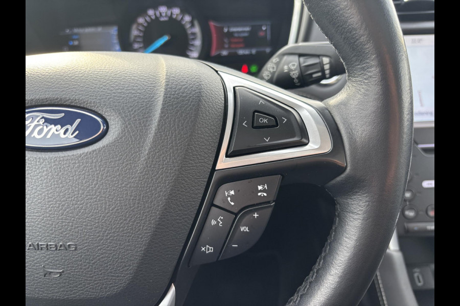 Ford Mondeo Wagon 2.0 IVCT HEV Vignale 187 pk | Panoramadak |  Adaptieve cruise  control |  Trekhaak | Winter Pack | Adaptive cruise control |  Achteruitrijcamera | Bestuurdersstoel Met Geheugen