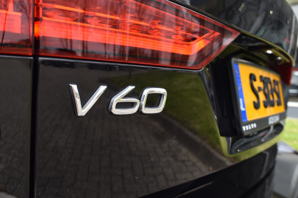Volvo V60 B4 211PK Automaat Plus Dark | Trekhaak | ACC | Leder | Stoelverwarming | 360 Camera | 18"LMV |
