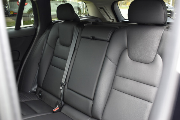 Volvo V60 B4 211PK Automaat Plus Dark | Trekhaak | ACC | Leder | Stoelverwarming | 360 Camera | 18"LMV |
