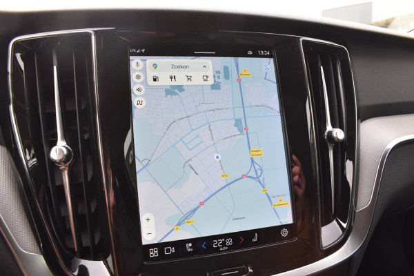 Volvo V60 B4 211PK Automaat Plus Dark | Trekhaak | ACC | Leder | Stoelverwarming | 360 Camera | 18"LMV |