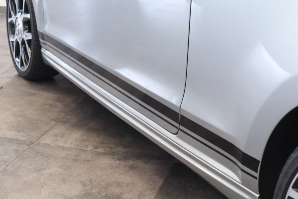 Volkswagen up! 1.0 TSI GTI Dealer onderhouden