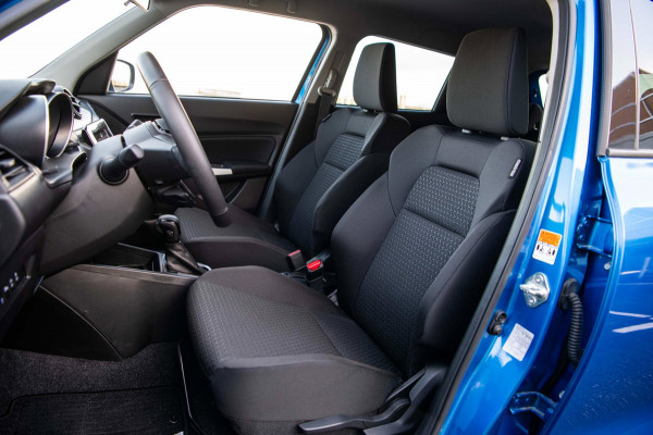 Suzuki Swift 1.2 Select Smart Hybrid | Automaat | Airco | Adaptieve Cruise Control | Camera | Stoelverwarming |