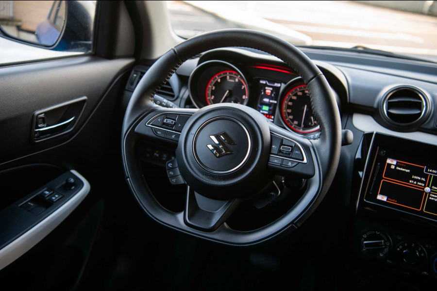 Suzuki Swift 1.2 Select Smart Hybrid | Automaat | Airco | Adaptieve Cruise Control | Camera | Stoelverwarming |