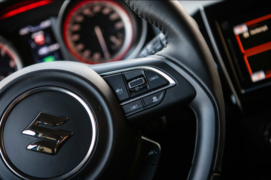 Suzuki Swift 1.2 Select Smart Hybrid | Automaat | Airco | Adaptieve Cruise Control | Camera | Stoelverwarming |