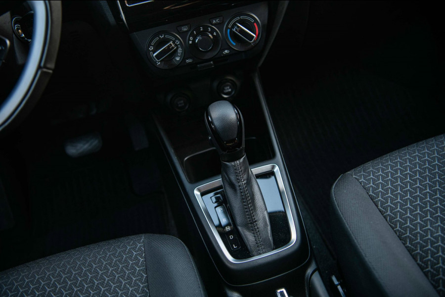 Suzuki Swift 1.2 Select Smart Hybrid | Automaat | Airco | Adaptieve Cruise Control | Camera | Stoelverwarming |