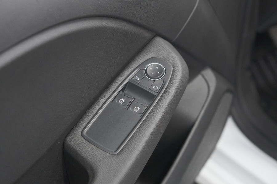 Renault Clio TCe 90 Equilibre | Parkeersensoren | Apple Carplay | Cruise Control | Airco