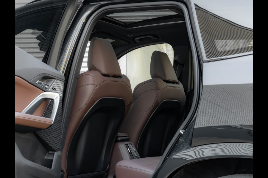 BMW X1 sDrive18i M-Sport Pro - Full-Option - ACC - Trekhaak - Memory