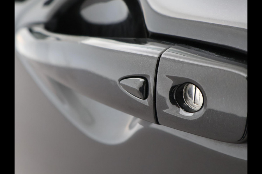 Nissan QASHQAI 1.3 DIG-T 160 PK AUT. N-CONNECTA + 360 CAMERA | STOELVERWARMING | APPLE CARPLAY