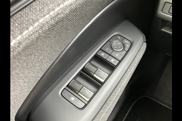 Lexus LBX 1.5 Comfort & Safety Pack | Dodehoekherkenning, Parkeersensoren, Keyless, Stoelverwarming