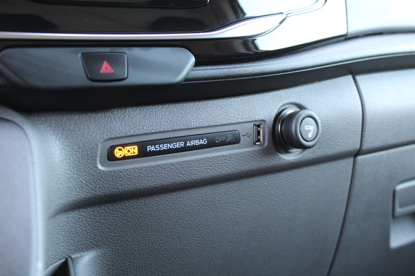 Ford E-Transit 350 L2H2 Trend 68 kWh | BLIS | Adaptieve Cruise | Betimmering | 360 Camera