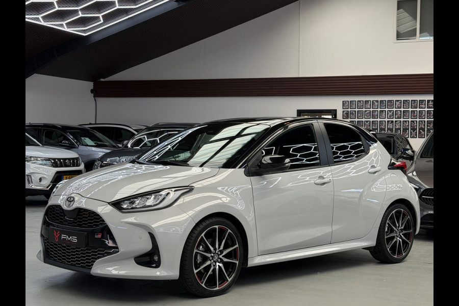 Toyota Yaris 1.5 Hybrid 130 GR SPORT HuD CarPlay Camera