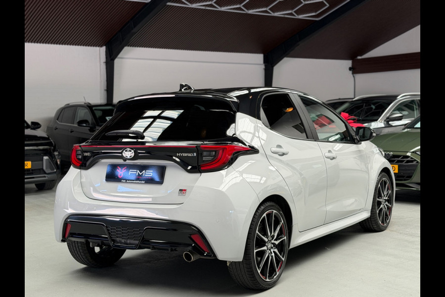 Toyota Yaris 1.5 Hybrid 130 GR SPORT HuD CarPlay Camera