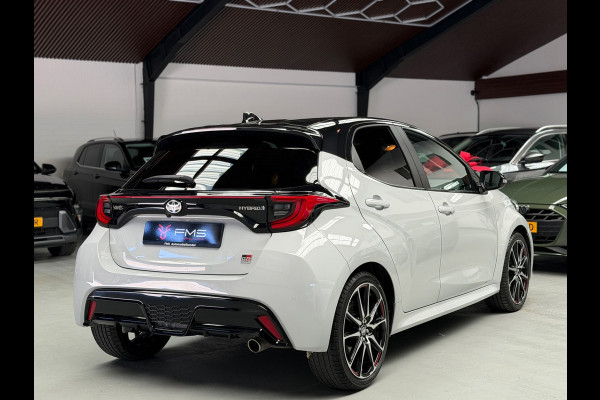 Toyota Yaris 1.5 Hybrid 130 GR SPORT HuD CarPlay Camera