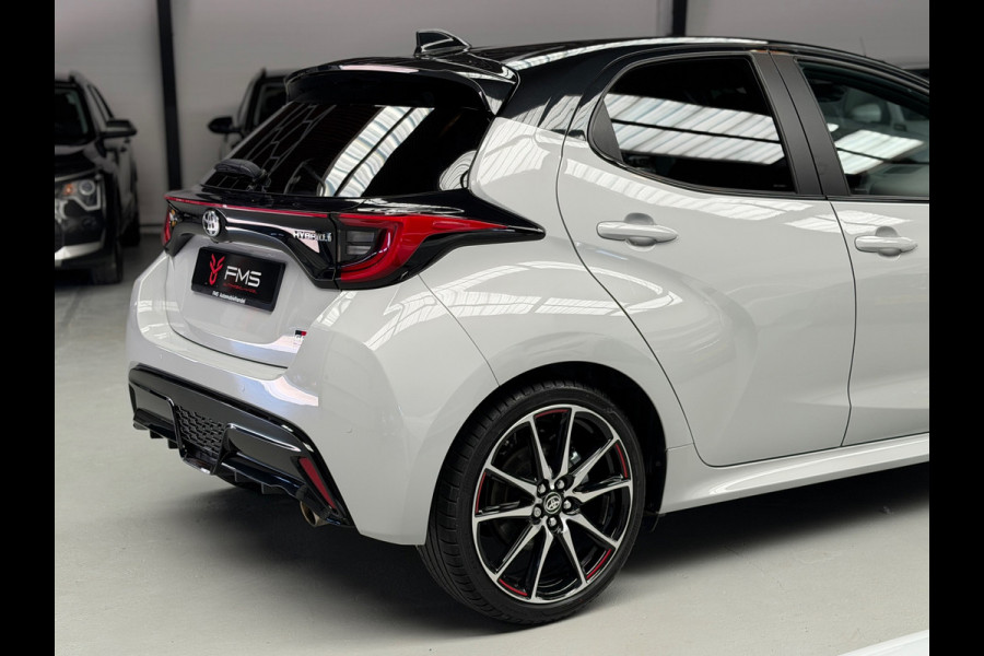 Toyota Yaris 1.5 Hybrid 130 GR SPORT HuD CarPlay Camera