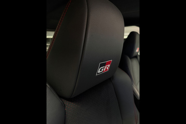 Toyota Yaris 1.5 Hybrid 130 GR SPORT HuD CarPlay Camera