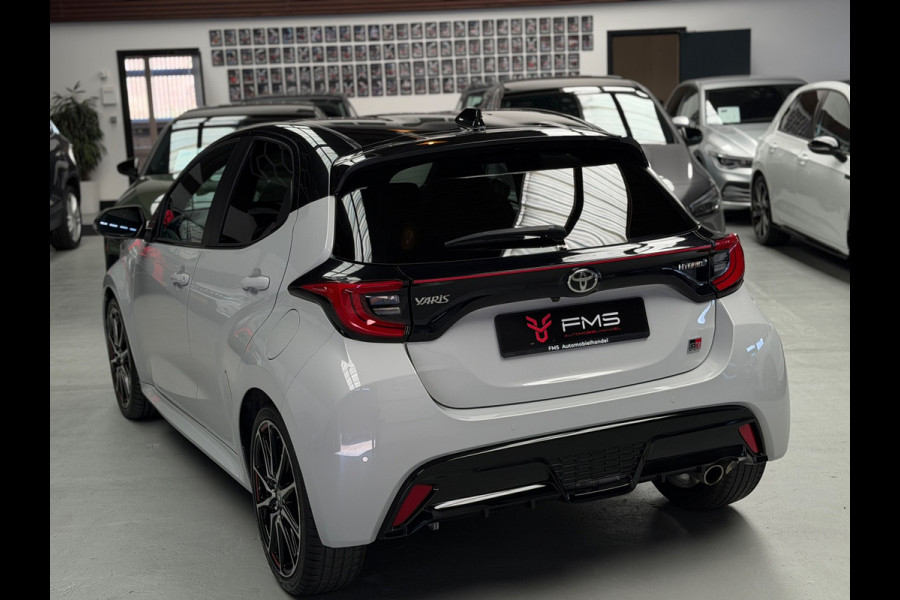 Toyota Yaris 1.5 Hybrid 130 GR SPORT HuD CarPlay Camera