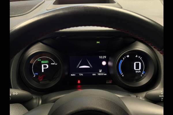 Toyota Yaris 1.5 Hybrid 130 GR SPORT HuD CarPlay Camera