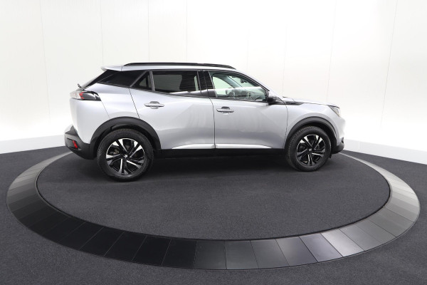 Peugeot e-2008 EV Allure 50 kWh | SOH=96.7 % | 3 Fase Laadfunctie | Camera | Navigatie | Parkeersensoren | Apple Carplay