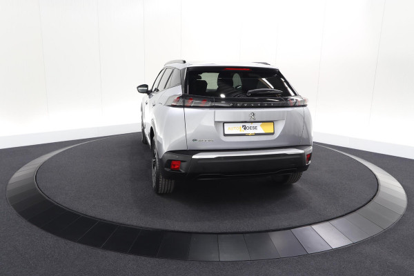 Peugeot e-2008 EV Allure 50 kWh | SOH=96.7 % | 3 Fase Laadfunctie | Camera | Navigatie | Parkeersensoren | Apple Carplay