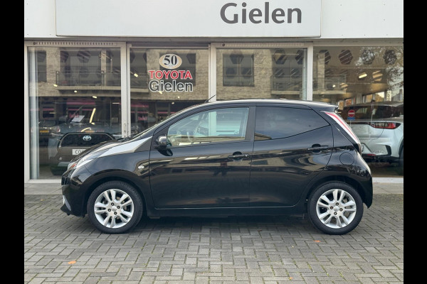 Toyota Aygo 1.0 VVT-i X-Joy | Eerste eigenaar, Lichtmetalen velgen, Climate control, Privacy glass, Nieuw geleverd & onderhouden