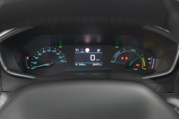 Peugeot e-2008 EV Allure 50 kWh | SOH=96.7 % | 3 Fase Laadfunctie | Camera | Navigatie | Parkeersensoren | Apple Carplay