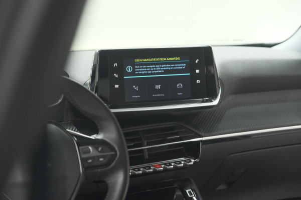Peugeot e-2008 EV Allure 50 kWh | SOH=96.7 % | 3 Fase Laadfunctie | Camera | Navigatie | Parkeersensoren | Apple Carplay