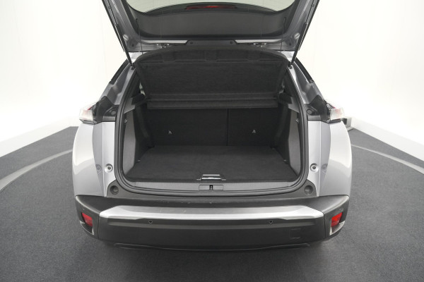 Peugeot e-2008 EV Allure 50 kWh | SOH=96.7 % | 3 Fase Laadfunctie | Camera | Navigatie | Parkeersensoren | Apple Carplay