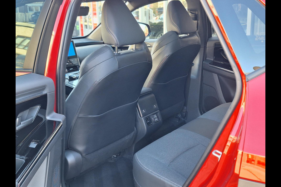 Toyota Bz4x 71,4 kWh Premium | Trekhaak, 20 inch, 360 camera, Half Leer, Bi-Tone, Dodehoekherkenning, Panoramadak, Parkeersensoren