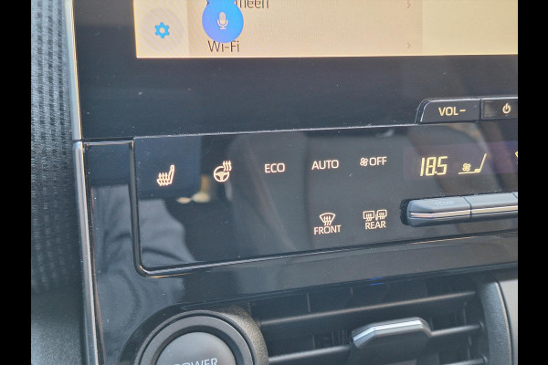 Toyota Bz4x 71,4 kWh Premium | Trekhaak, 20 inch, 360 camera, Half Leer, Bi-Tone, Dodehoekherkenning, Panoramadak, Parkeersensoren