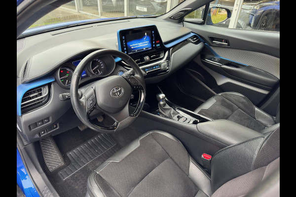 Toyota C-HR 1.8 Hybrid Bi-Tone Plus | JBL, Led Pakket, Half leer/Alcantara, Dodehoekherkenning, parkeersensoren, Stuurverwarming