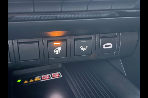 Toyota C-HR 2.0 High Power PHEV 223pk First edition Bi-Tone | Elektrische achterklep, Stoel + Stuurverwarming, Dodehoekherkenning