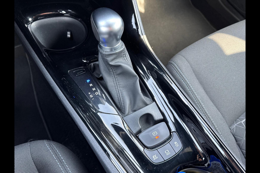 Toyota C-HR 2.0 Hybrid 184pk Style | Trekhaak, Dodehoekherkenning, Stoel + Stuurverwarming, Parkeersensoren, Keyless