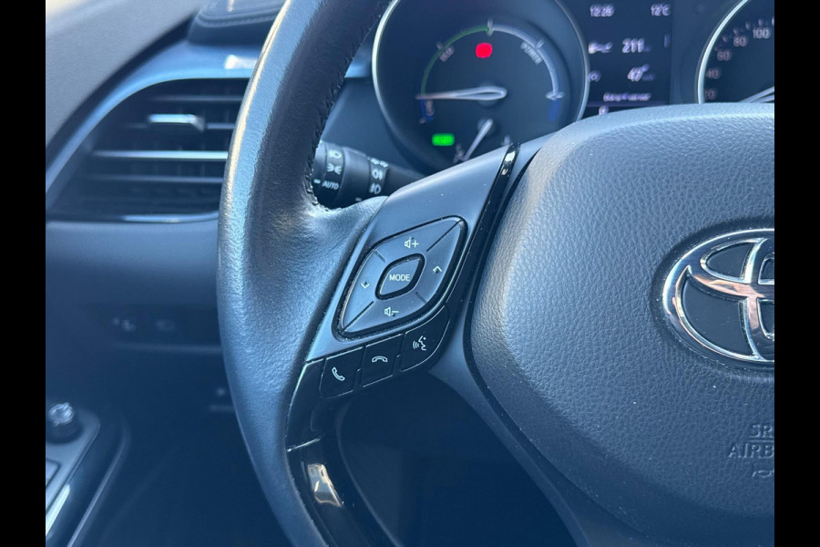 Toyota C-HR 2.0 Hybrid 184pk First Edition | JBL, Navigatie, Stoelverwarming, Apple CarPlay/Android Auto, Parkeersensoren, Blind Spot