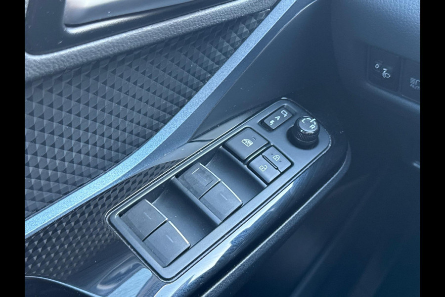 Toyota C-HR 2.0 Hybrid 184pk First Edition | JBL, Navigatie, Stoelverwarming, Apple CarPlay/Android Auto, Parkeersensoren, Blind Spot