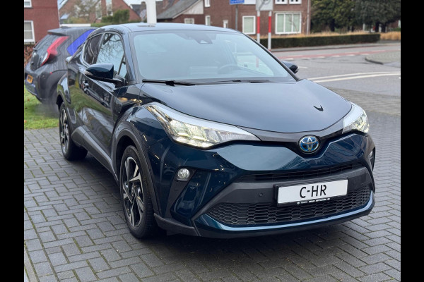 Toyota C-HR 2.0 Hybrid 184pk Style | Dodehoekherkenning, Stoel + Stuurverwarming, Parkeersensoren, Nieuwe multimedia