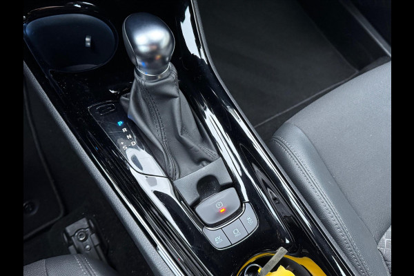 Toyota C-HR 2.0 Hybrid 184pk Style | Dodehoekherkenning, Stoel + Stuurverwarming, Parkeersensoren, Nieuwe multimedia