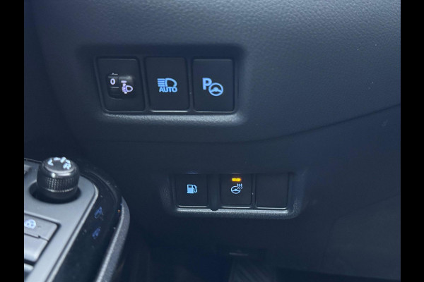 Toyota C-HR 2.0 Hybrid 184pk Style | Dodehoekherkenning, Stoel + Stuurverwarming, Parkeersensoren, Nieuwe multimedia