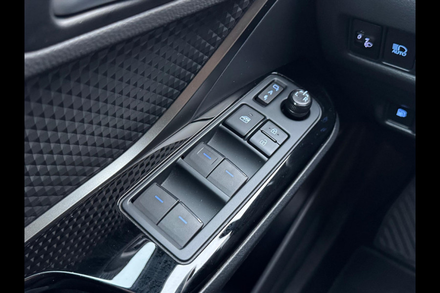 Toyota C-HR 2.0 Hybrid 184pk Style | Dodehoekherkenning, Stoel + Stuurverwarming, Parkeersensoren, Nieuwe multimedia