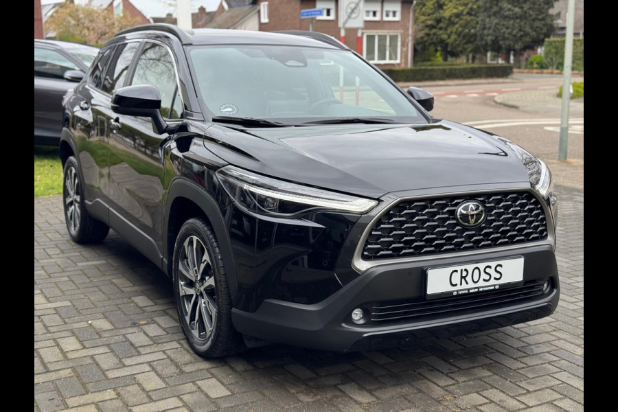 Toyota Corolla Cross Hybrid 140 Style | Elektrische achterklep, Stoel + Stuurverwarming, Keyless, 18 inch, Parkeersensoren, Dodehoekherkenning